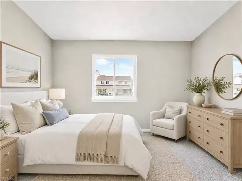 Bedroom - 20 Cantamar Ct, Hampton, VA 23664 photo 7 of 11