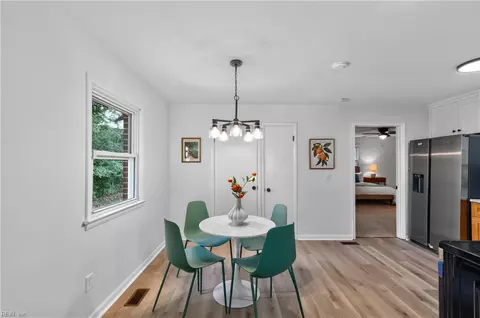 Dining - 647 Bell St, Hampton, VA 23661 photo 1 of 3