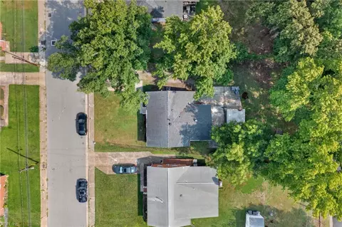 View/Area - 647 Bell St, Hampton, VA 23661 photo 3 of 6