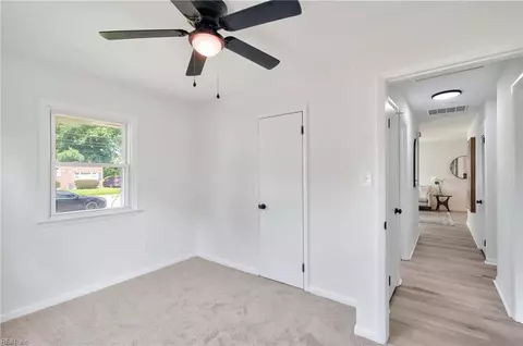 Entry Way - 647 Bell St, Hampton, VA 23661 photo 3 of 3