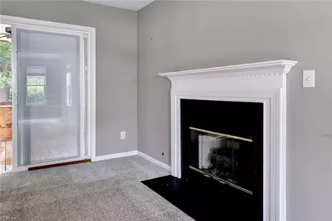 Living - 3909 Pine Bluff Ct, Williamsburg, VA 23188 photo 6 of 8