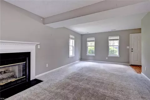 Living - 3909 Pine Bluff Ct, Williamsburg, VA 23188 photo 3 of 8