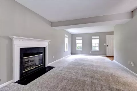 Living - 3909 Pine Bluff Ct, Williamsburg, VA 23188 photo 7 of 8