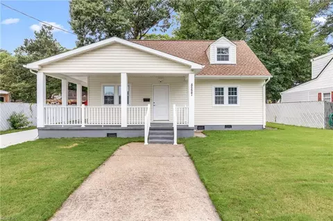 8227 Briarwood Cir, Norfolk, VA 23518