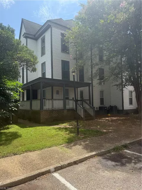 917 Green St, Portsmouth, VA 23704