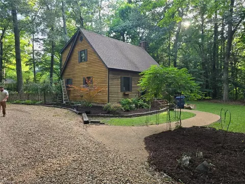 7624 Lomaki Ln, Gloucester, VA 23061 photo 2