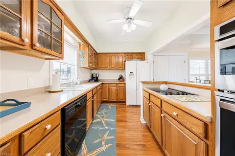 Kitchen - 821 N First St, Hampton, VA 23664 photo 2 of 3