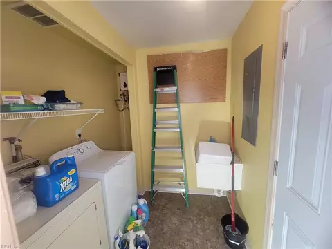 Other - 970 Teal Ct, Norfolk, VA 23513 photo 3 of 4