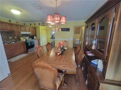 Dining - 970 Teal Ct, Norfolk, VA 23513 photo 1 of 3