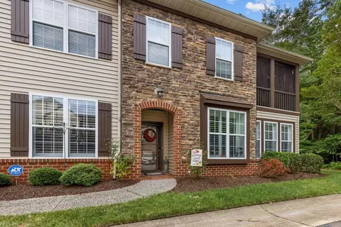 2907 James River Trl, Carrollton, VA 23314