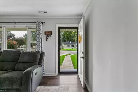 Entry Way - 129 Peachtree Ln, Hampton, VA 23669 photo 1 of 1