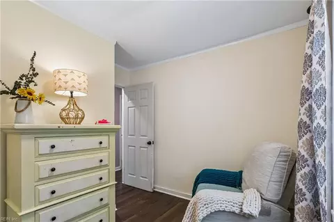 Bedroom - 129 Peachtree Ln, Hampton, VA 23669 photo 2 of 7