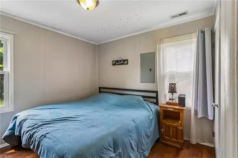 Bedroom - 129 Peachtree Ln, Hampton, VA 23669 photo 5 of 7