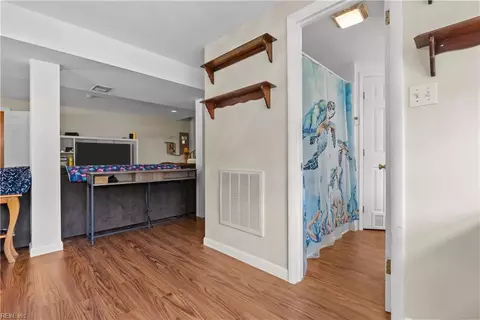 Entry Way - 101 Priest Ct, Hampton, VA 23669 photo 3 of 3