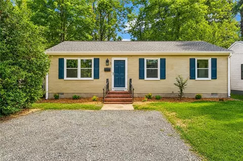 3 Alpine St, Newport News, VA 23606