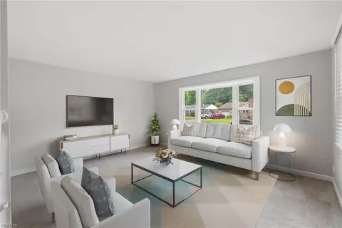 1912 Frizzell Dr, Virginia Beach, VA 23455