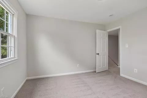 Bedroom - 403 Dunham Massie Dr, Hampton, VA 23669 photo 7 of 10