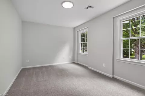 Bedroom - 403 Dunham Massie Dr, Hampton, VA 23669 photo 8 of 10