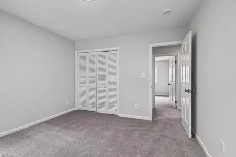 Bedroom - 403 Dunham Massie Dr, Hampton, VA 23669 photo 5 of 10