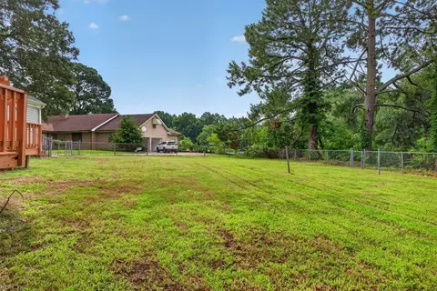 Exterior - 403 Dunham Massie Dr, Hampton, VA 23669 photo 4 of 11