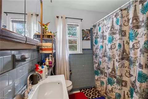 Bath - 105 Marcella Rd, Hampton, VA 23666 photo 2 of 2
