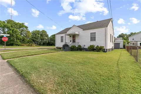 Exterior - 342 Darby Ave, Hampton, VA 23663 photo 2 of 7
