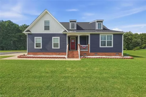 1050 Glen Haven Dr, Suffolk, VA 23437