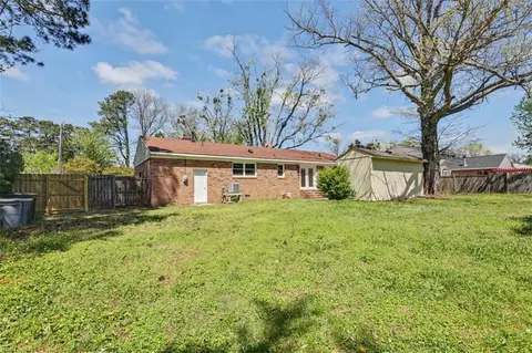 Exterior - 319 Pasture Ln, Hampton, VA 23663 photo 4 of 5