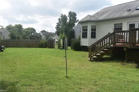Exterior - 6 Bounty Cir, Hampton, VA 23669 photo 6 of 6