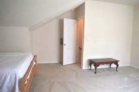 Bedroom - 6 Bounty Cir, Hampton, VA 23669 photo 3 of 3