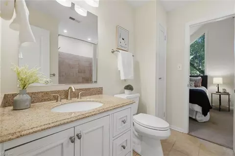 Bath - 7740 Waters Edge Ln, Gloucester Point, VA 23062 photo 1 of 3