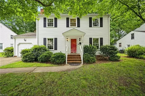 758 Village Green Pw Pkwy, Newport News, VA 23602