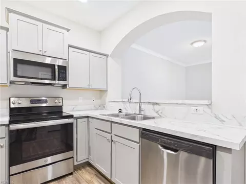 Kitchen - 1111 Celia Ct, Hampton, VA 23666 photo 4 of 5