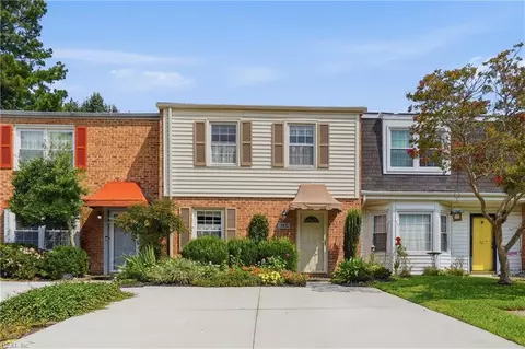 1822 Durham W, Virginia Beach, VA 23454