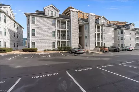 2312 Beach Haven Dr #104, Virginia Beach, VA 23451
