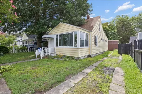 3311 Dartmouth St, Portsmouth, VA 23707