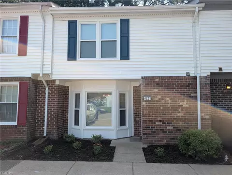 4221 Morgate Ln, Portsmouth, VA 23703
