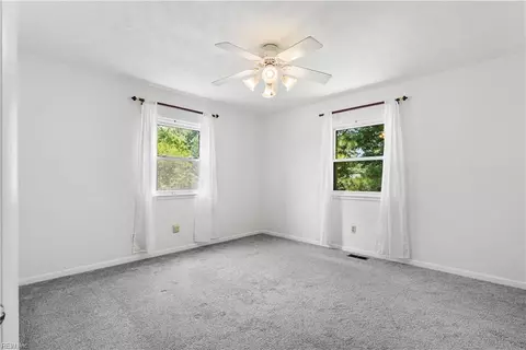 Bedroom - 85 Tide Mill Ln, Hampton, VA 23666 photo 2 of 5