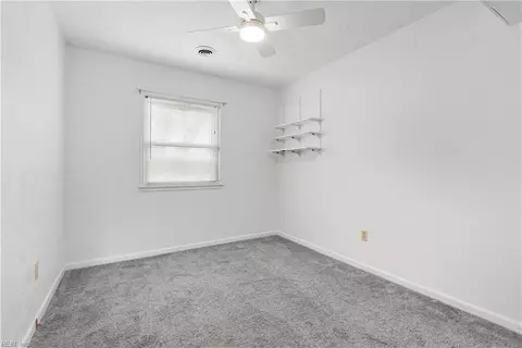 Bedroom - 85 Tide Mill Ln, Hampton, VA 23666 photo 4 of 5
