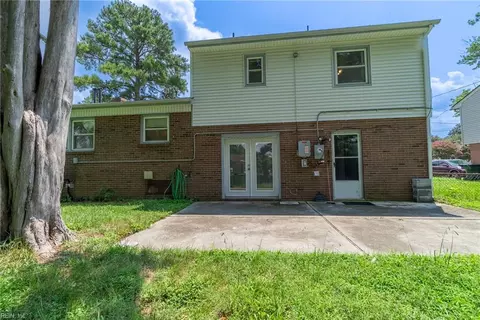 Exterior - 85 Tide Mill Ln, Hampton, VA 23666 photo 10 of 10