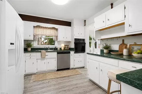 Kitchen - 85 Tide Mill Ln, Hampton, VA 23666 photo 1 of 5