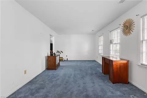 Living - 13 Royston Dr, Hampton, VA 23669 photo 2 of 3