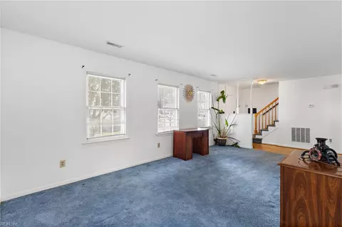 Living - 13 Royston Dr, Hampton, VA 23669 photo 1 of 3