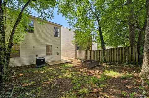 Exterior - 25 Lavender Trce, Hampton, VA 23663 photo 4 of 7