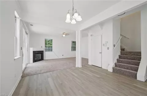 Living - 25 Lavender Trce, Hampton, VA 23663 photo 1 of 3