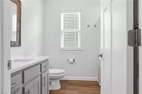 Entry Way - 35 E Berkley Dr, Hampton, VA 23663 photo 6 of 6