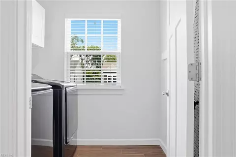 Other - 35 E Berkley Dr, Hampton, VA 23663 photo 4 of 4