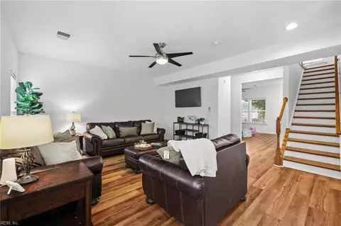 Entry Way - 3145 Codorus St, Chesapeake, VA 23323 photo 1 of 6