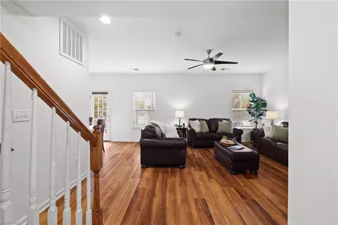 Entry Way - 3145 Codorus St, Chesapeake, VA 23323 photo 5 of 6