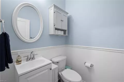 Bath - 3145 Codorus St, Chesapeake, VA 23323 photo 2 of 3
